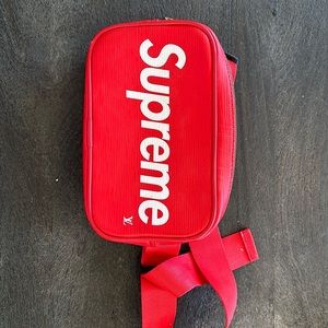 Supreme fanny pack
